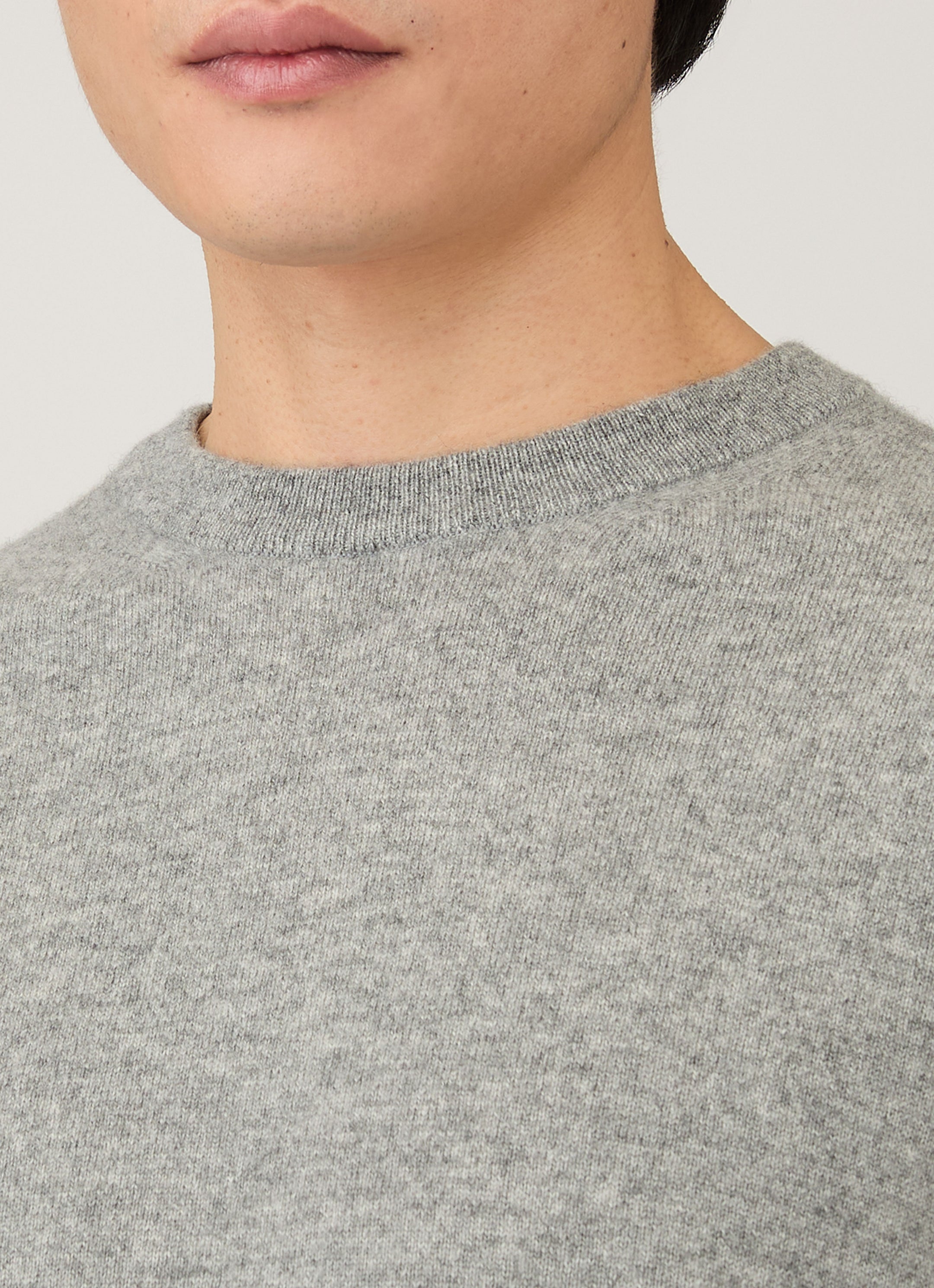 Men's Cashmere Crew Neck Jumper in Grey Melange