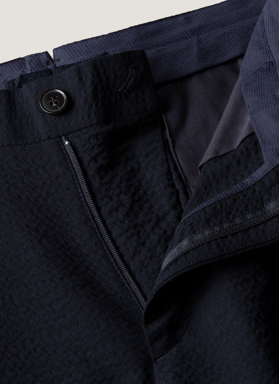 Men's Seersucker Wool Trouser in Navy