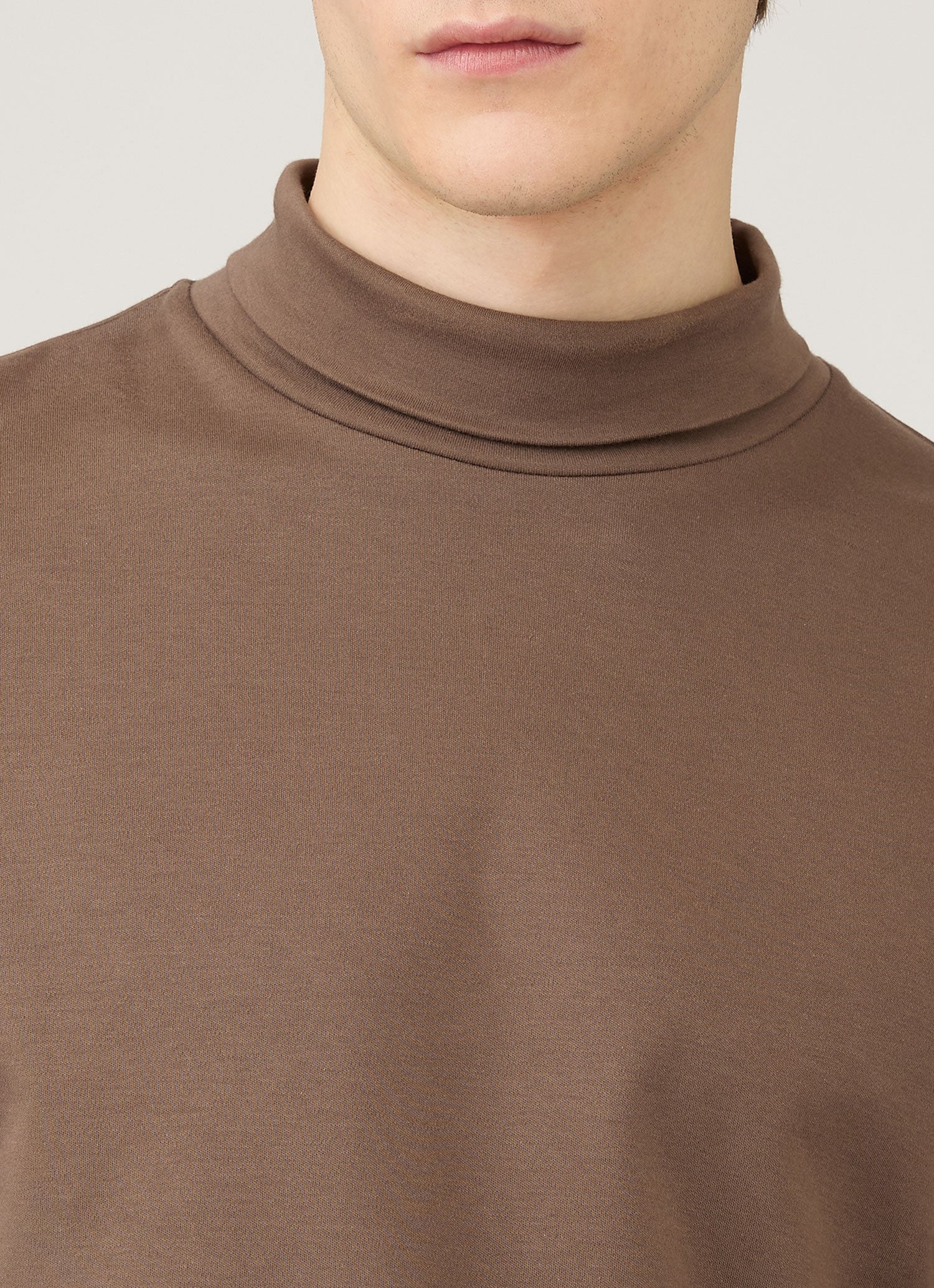 Men's Roll Neck Heavyweight T-shirt in Bark