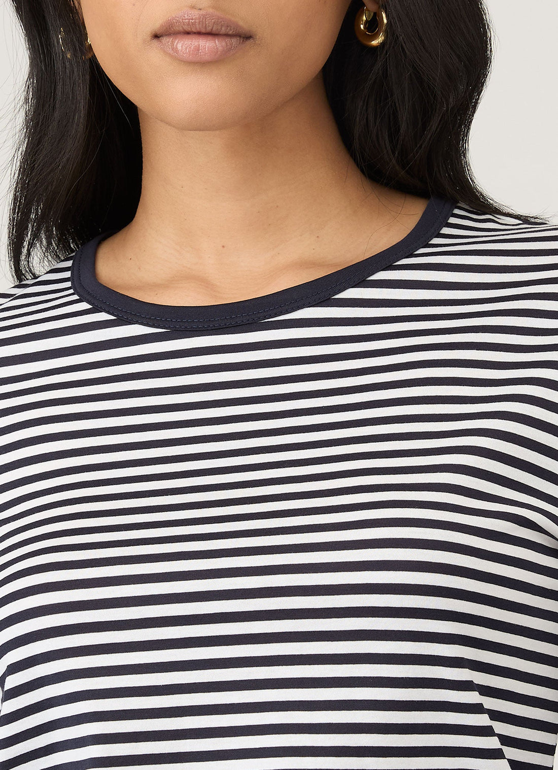 Women's Long Sleeve Classic T-shirt in White/Navy English Stripe
